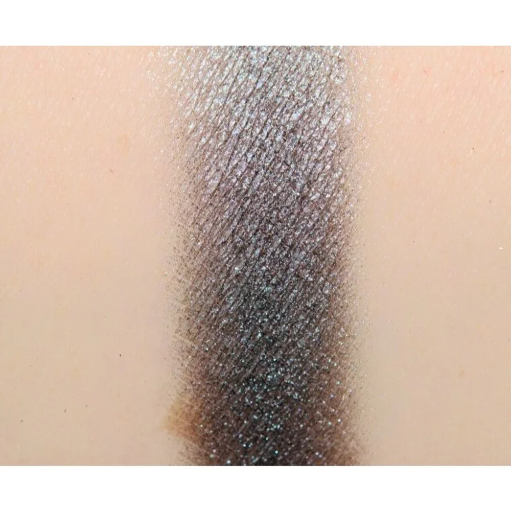 MAC GLITCH IN THE MATRIX Eye Shadow~ Grey Metalic Frost ~ Pro Palette Pan Refill